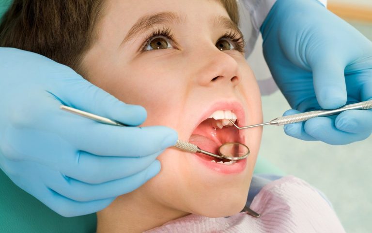 What is children's dental crown?