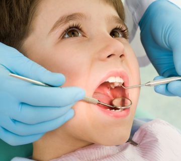 Symptoms of tooth decay in children