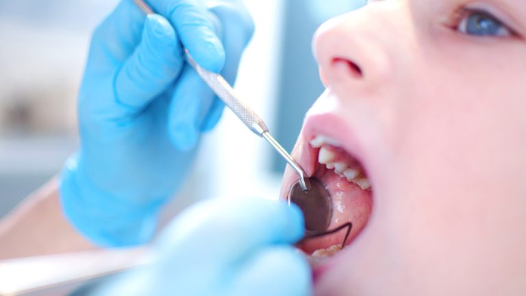 Caring for a damaged tooth