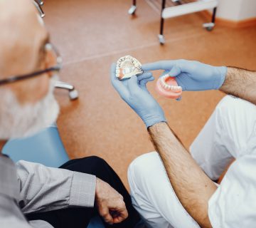 The role of expert advice in choosing the right removable prosthesis