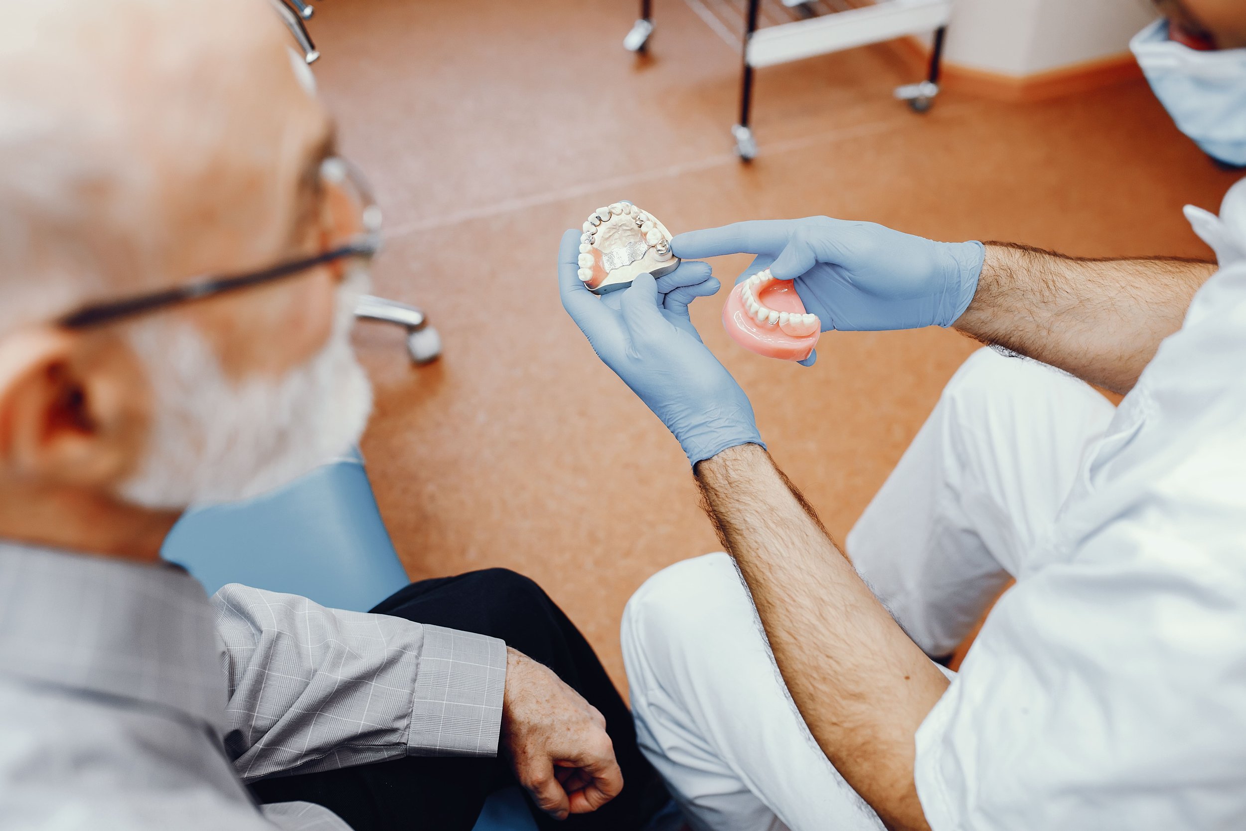 The role of expert advice in choosing the right removable prosthesis