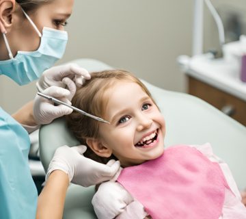 عصب کشی دندان شیری توسط دندان پزشک اطفال