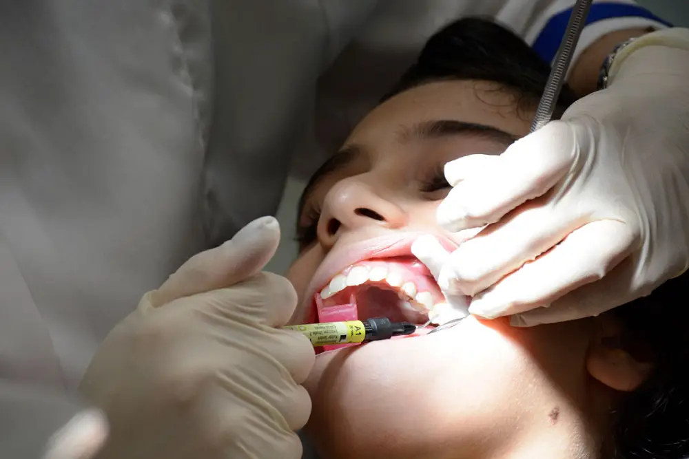 نکات مهم قبل از مراجعه به دندانپزشکی کودکان در کرج شبانه روزی